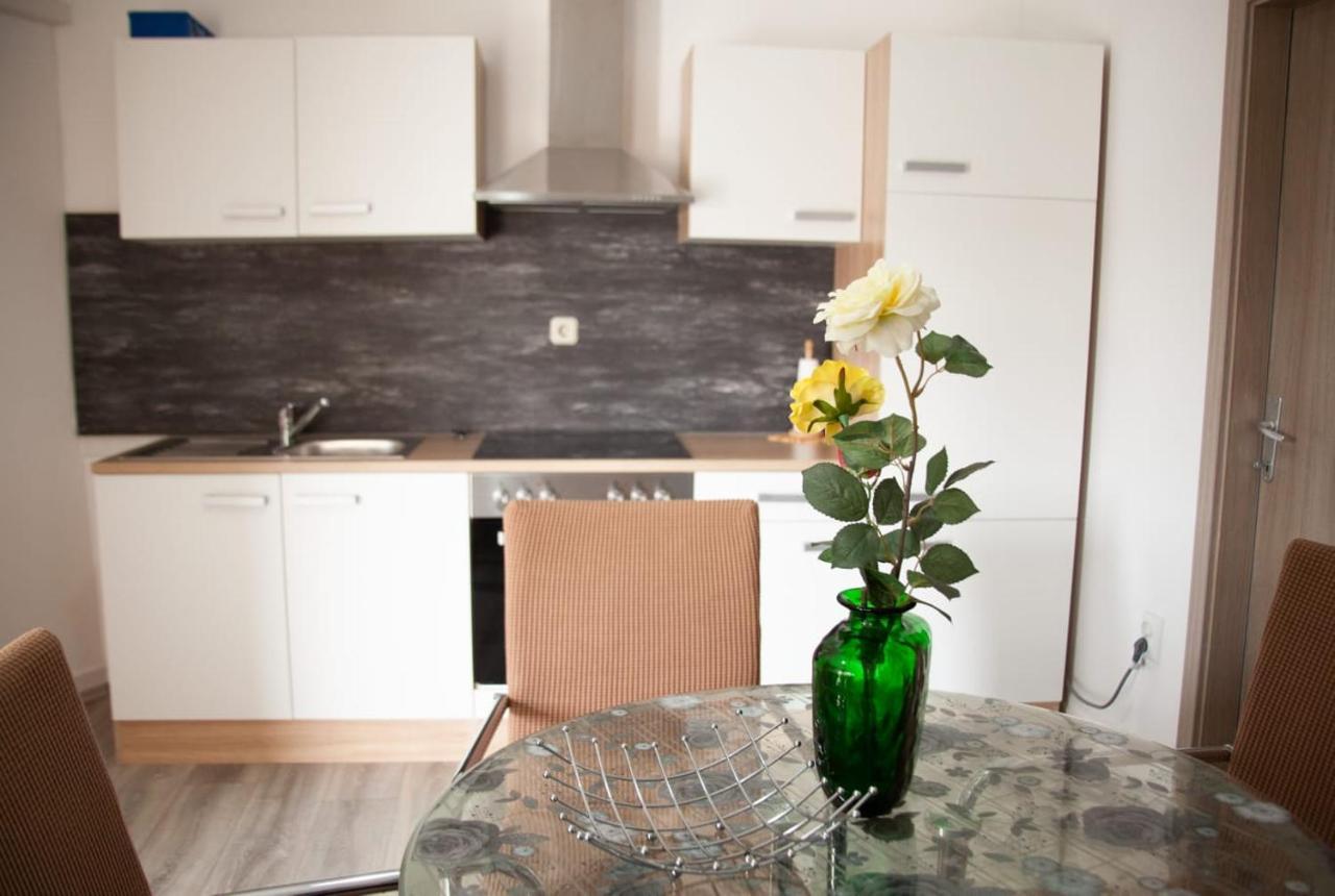 Amber In The Centar Apartment Kastela Luaran gambar