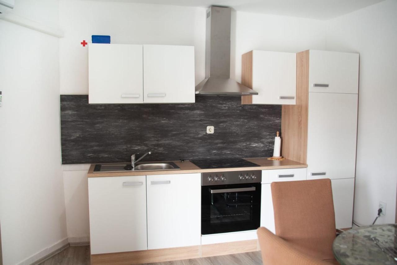Amber In The Centar Apartment Kastela Luaran gambar